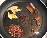 Hình bước làm 1 của món Mì trộn Trung Quốc (Dan Dan Noodle)