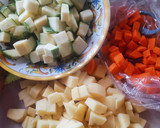 Foto del paso 3 de la receta: Caldo de pollo rojo