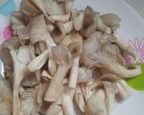 รูปขั้นตอนการทำที่ 2 ของ ต้มข่าไก่