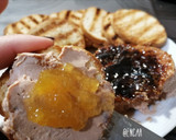 Foto del paso 4 de la receta: Tostaditas de foie con mermelada de calabaza