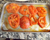 Foto del paso 2 de la receta: Tomates al horno con rodajas de queso Provolone