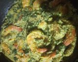 A picture of step 3 of Kochupata diye Chingri(Prawn with Colocasia leaves).