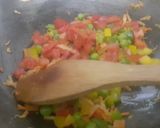 A picture of step 3 of Cheesy vegetable maggi.