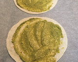 Foto del paso 1 de la receta: Quesadillas de pesto, queso y pavo