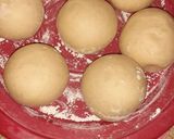 A picture of step 3 of Cinnamon Doughnut.