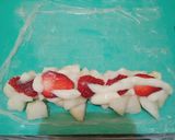 Foto langkah ke 3 dari resep Fruit Roll.