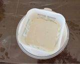 A picture of step 1 of Cream Cheese Cup with Blackberry and Mulberry.
