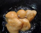 A picture of step 3 of Dahi Vada.