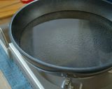 A picture of step 2 of Peach Decoration Cake (Chantilly Peche).