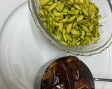 A picture of step 1 of Nuts and dry fruits ball.