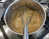Une image de l'étape 4 de Sauce béchamel à l’épeautre, ail fumé et grana padano.