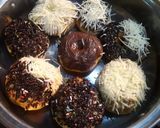 Foto langkah ke 10 dari resep Donat menul white ring simpel tanpa kentang, tanpa tepung protei.