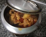 প্রেসার কুকার চিকেন(Pressure cooker chicken recipe in Bengali) রেসিপি ধাপ - 7 ছবি