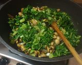 Pas rețetă Shakshuka verde (cu ciuperci și mangold) 2 fotografie