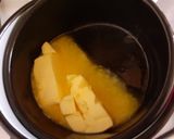 Kekszszalámi csokipehellyel recept fázis 1 fotója