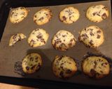 A picture of step 9 of Aunt Stella-Style Chocolate Chip Cookies.