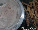 A picture of step 1 of Fried Bombay Duck with Potato flour.