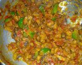 A picture of step 3 of Kadhai Mushroom.