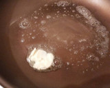Foto del paso 3 de la receta: Tortilla francesa a la mantequilla y queso en porciones