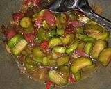 Foto langkah ke 4 dari resep Tumis Terong Sosis.