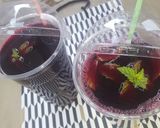 A picture of step 4 of Hibiscus drink.