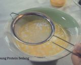 Foto langkah ke 2 dari resep Chocolate Vanilla Castella Cake.