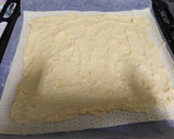 Foto del paso 5 de la receta: Coca de crema y piñones