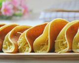 Foto langkah ke 7 dari resep Kue Manja/Terang Bulan Lipat.