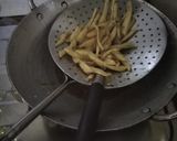 Foto langkah ke 3 dari resep Recook Kentang Goreng Crispy ala chef arnold.