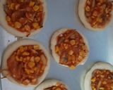 Foto langkah ke 4 dari resep Pizza mini.