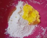 Foto langkah ke 1 dari resep Bolen pisang lumer manisnya pas.