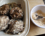 Foto del paso 3 de la receta: Alcachofas rellenas y gratinadas con galletas