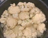 Une image de l'étape 1 de Gratin de chou-fleur / pomme de terre.
