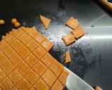 કોકોનટની ચીક્કી(Coconut Chikki Recipe in Gujarati) રેસીપી સ્ટેપ5ફોટો