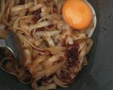 A picture of step 2 of Pad See Ew with Fresh Noodles.