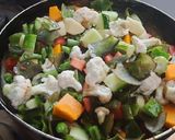 A picture of step 4 of Mix vegetables sabji.