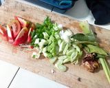 Foto langkah ke 1 dari resep Sambal Goreng Kentang, Bakso, dan Udang.