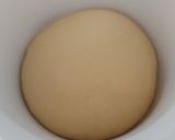 Foto del paso 4 de la receta Empanada de atún, piquillos y huevo duro