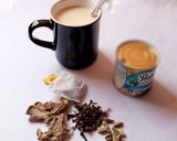 A picture of step 2 of Spicy milky tea.