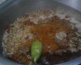 A picture of step 7 of Yakhni pilao.