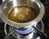 A picture of step 1 of Gujarati Kahwa.
