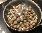 A picture of step 4 of Cockles, mini tomatoes, pasta.