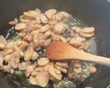 Une image de l'étape 2 de Œufs farcis aux champignons 🍄‍🟫🥚.