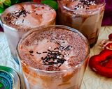 A picture of step 4 of Chocolate Milkshake.