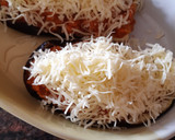 Foto del paso 5 de la receta: Berenjena rellena de atún, muy rápida