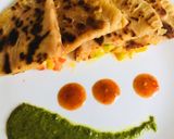A picture of step 5 of Pizza Paratha.