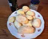 Foto del passaggio 1 della ricetta Patate alla birra