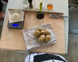Gnocchi - Tejszínes, fokhagymás sajtos szószban 🥔🥚🧀🧄 recept fázis 1 fotója