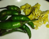 गोभी आलू की सूखी सब्जी (Gobi aloo ki sukhi sabzi recipe in Hindi) रेसिपी चरण 1 फोटो