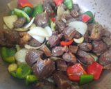A picture of step 3 of Shaking Beef (Bò Lúc Lắc).